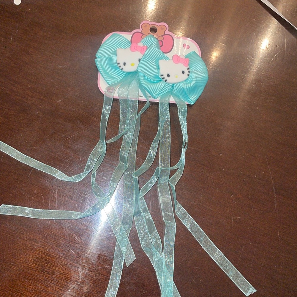Hello Kitty mint green Hair Bows set of two clips with streaming ribbon nwt